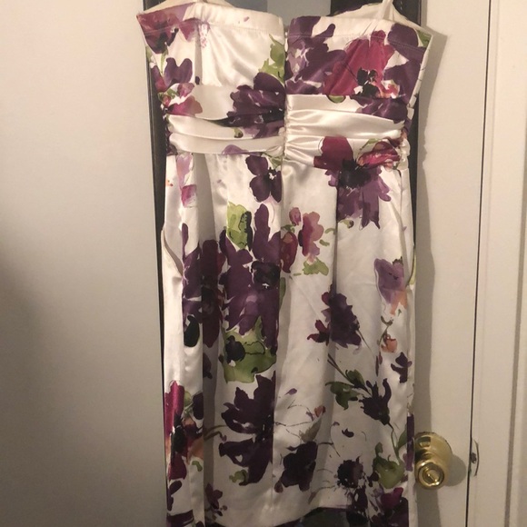 Dress - Picture 2 of 2